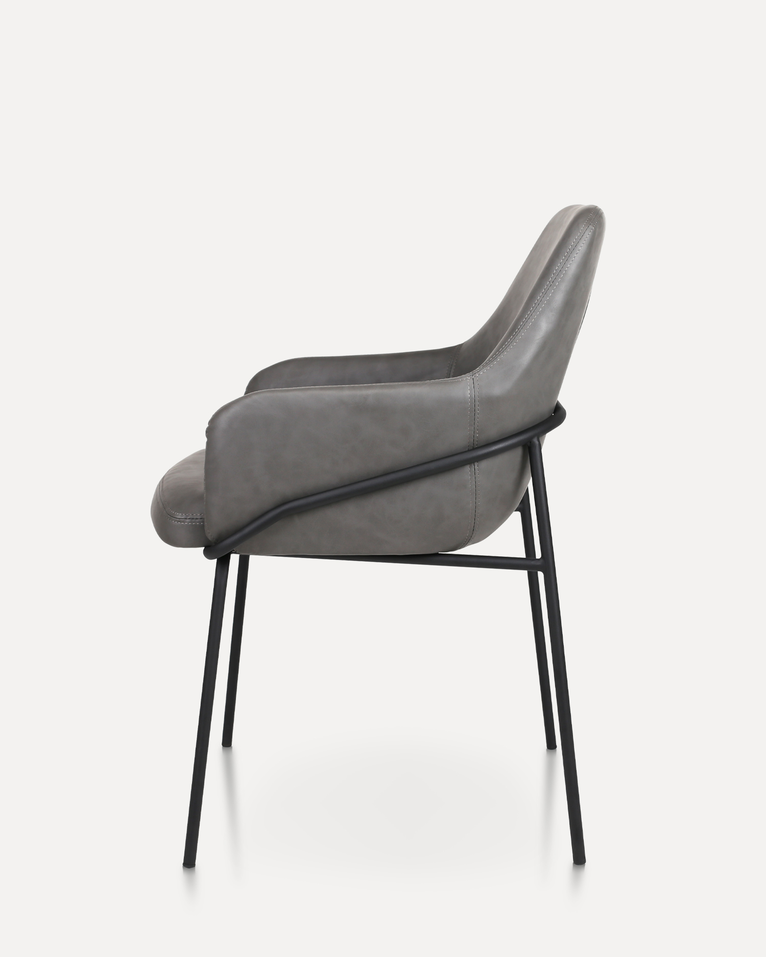 Sedia da pranzo in pelle con braccio Sedia da pranzo in pelle con braccio