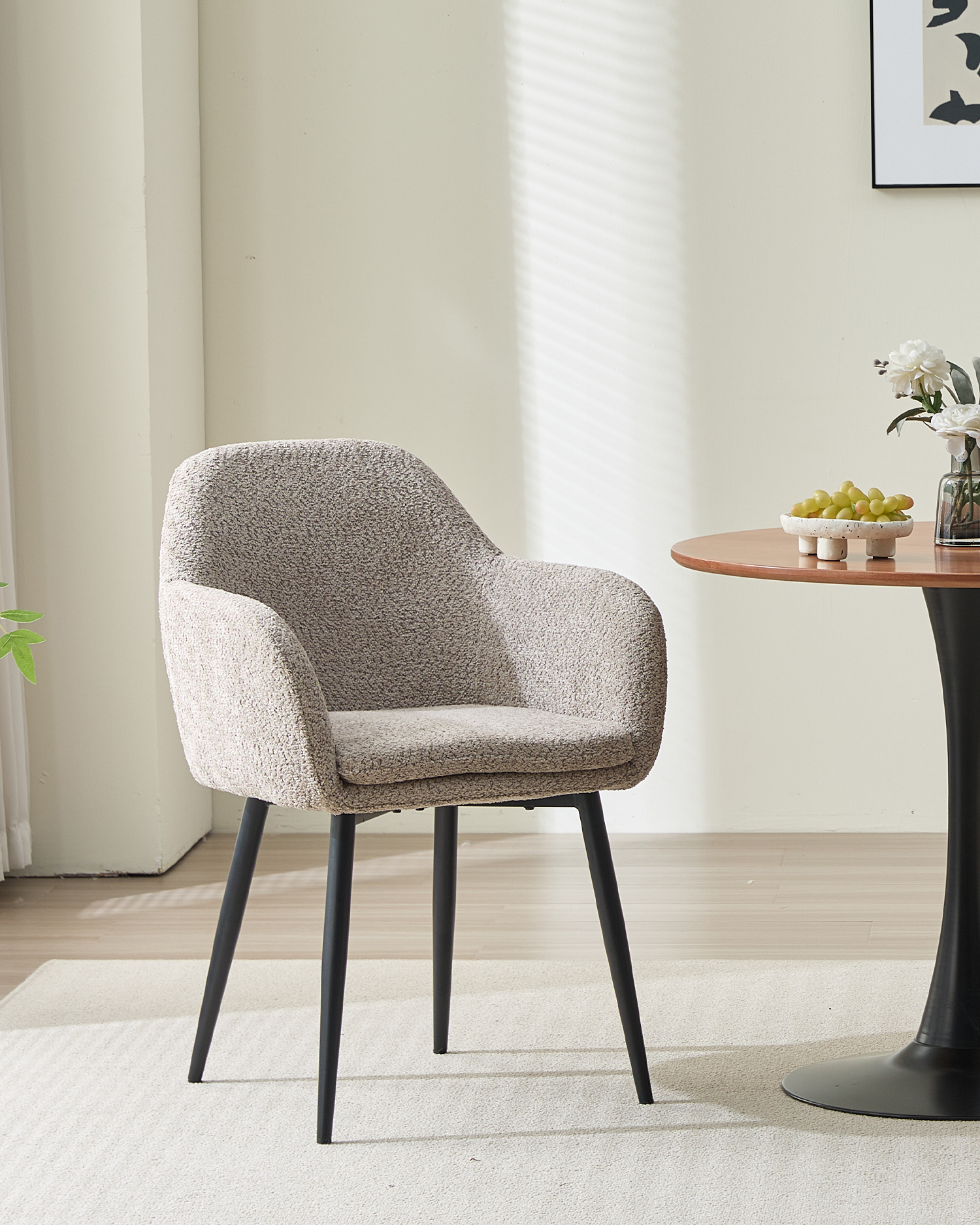 Sedia da pranzo imbottita morbida Sedia da pranzo imbottita morbida