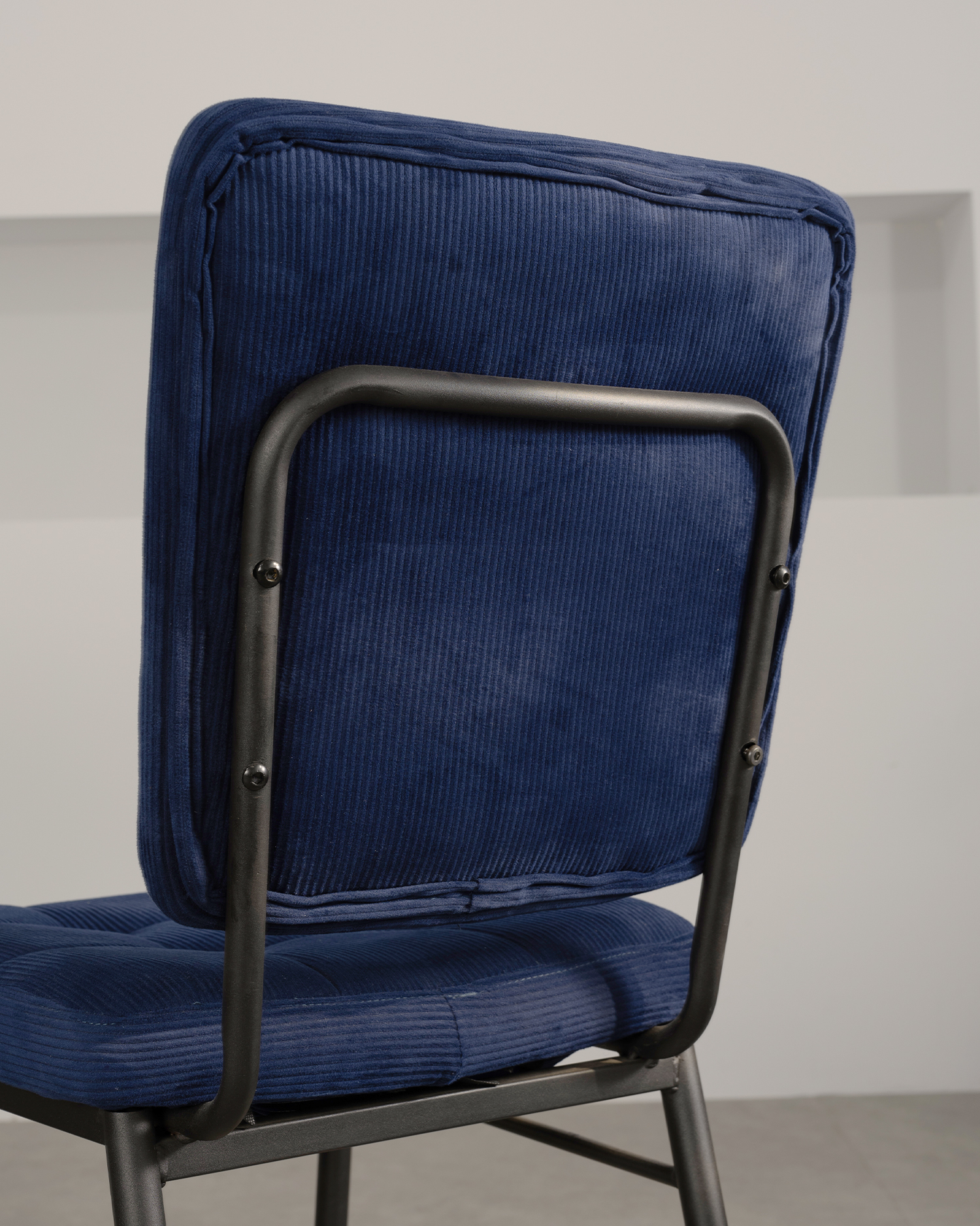 Sedia da pranzo a forma di biscotto Sedia da pranzo a forma di biscotto