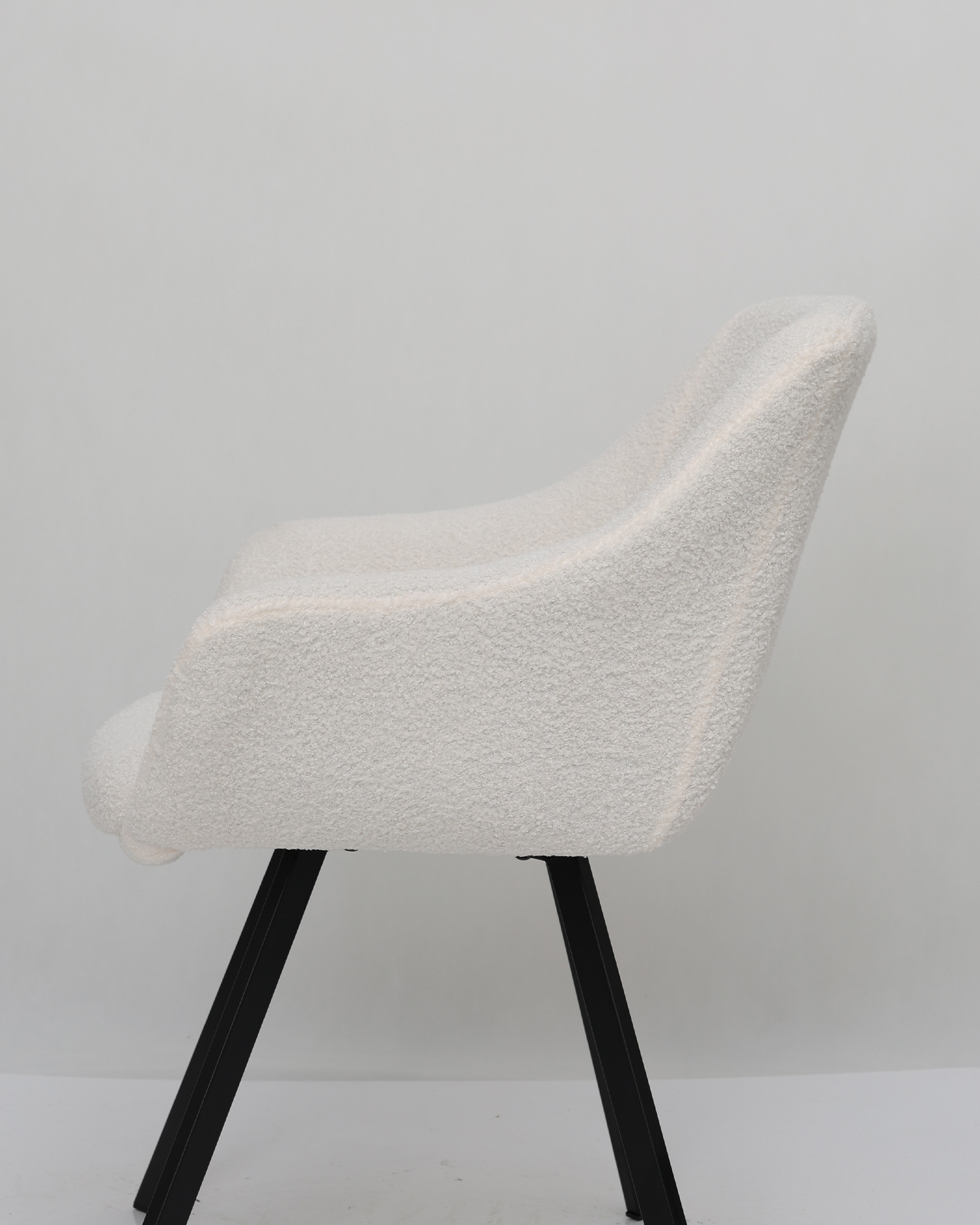 Sedie da pranzo imbottite accoglienti Sedie da pranzo imbottite accoglienti