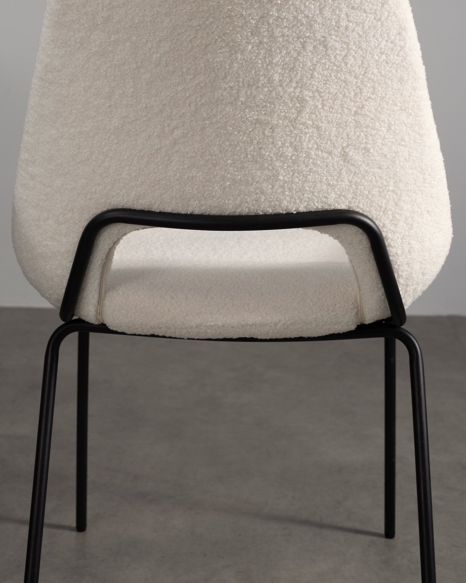 Sedia da pranzo con schiena vuota Sedia da pranzo con schiena vuota