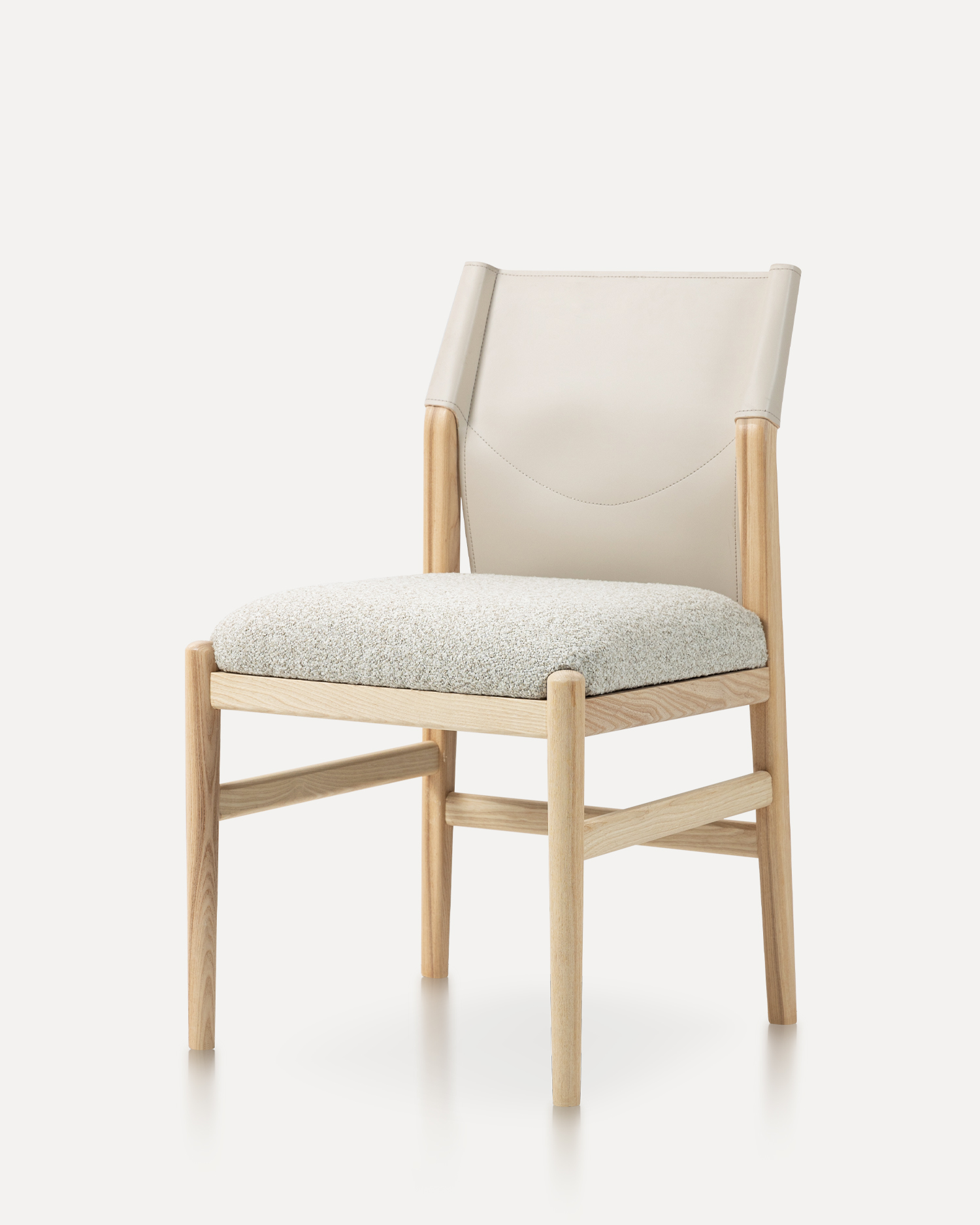 Comoda sedia in legno in pelle da sella