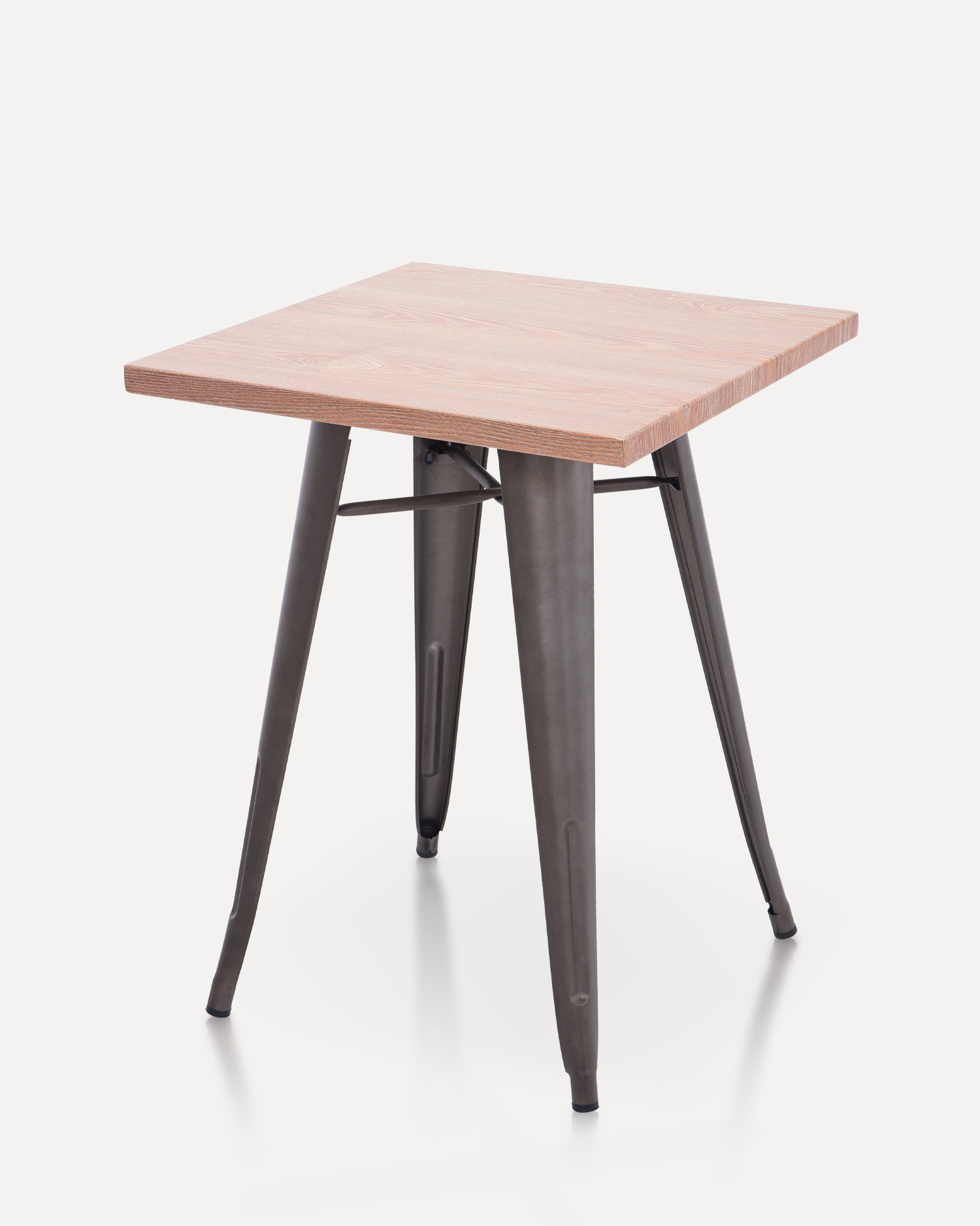Tavolo di legno squisito