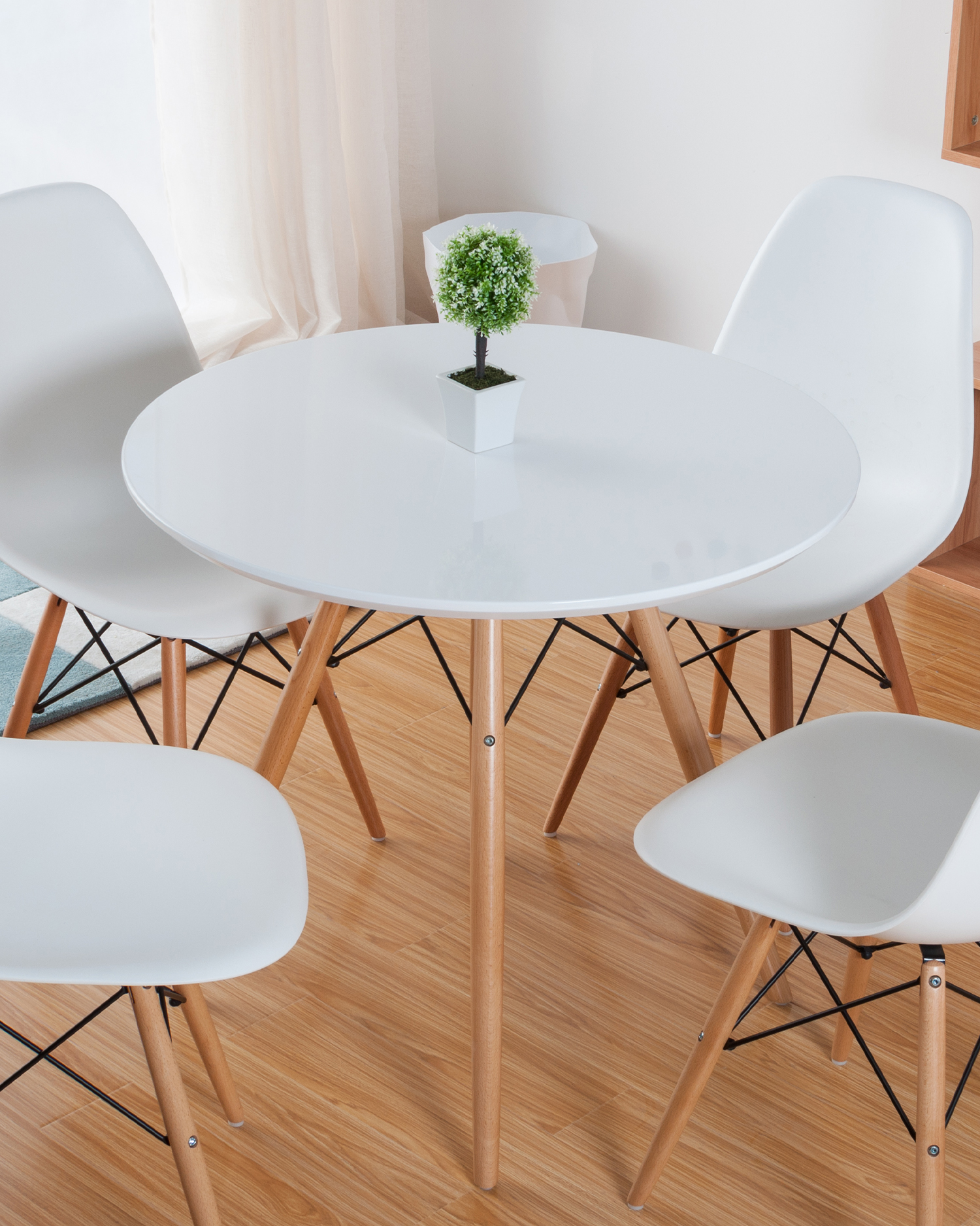 Tavolo da pranzo in legno rotondo nordico Tavolo da pranzo in legno rotondo nordico