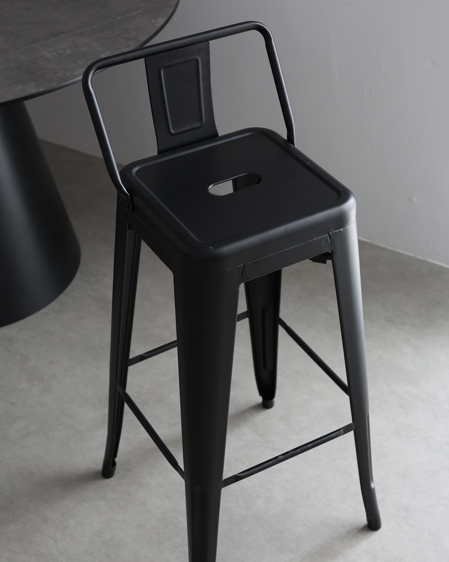 Sedie di design in ferro vintage Sedie di design in ferro vintage