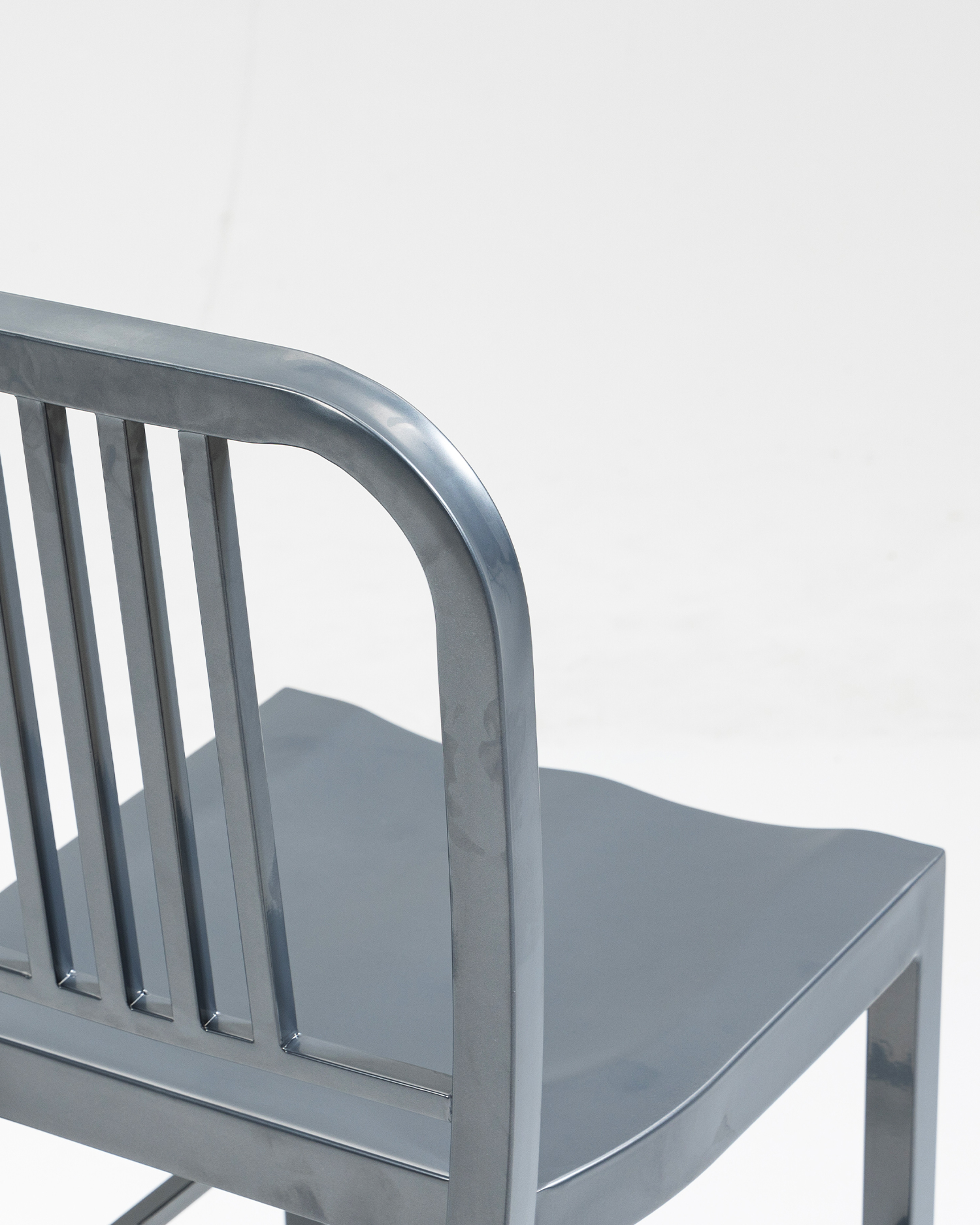 Sedia da ferro design senza tempo Sedia da ferro design senza tempo