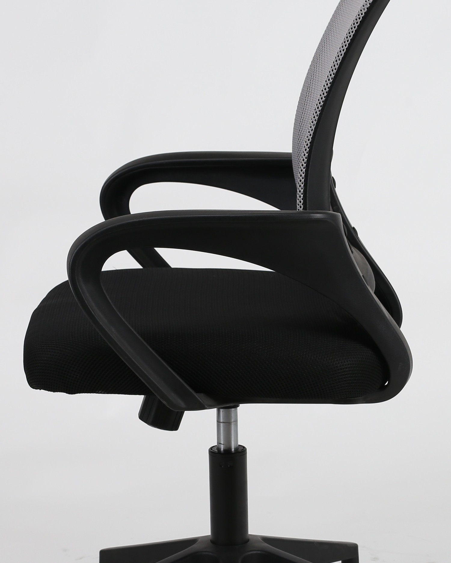 Sedia da ufficio in maglia grigia Sedia da ufficio in maglia grigia