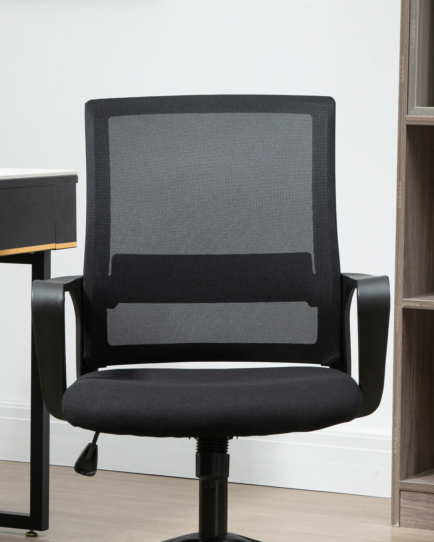 Sedia girevole a curva liscia Sedia girevole a curva liscia